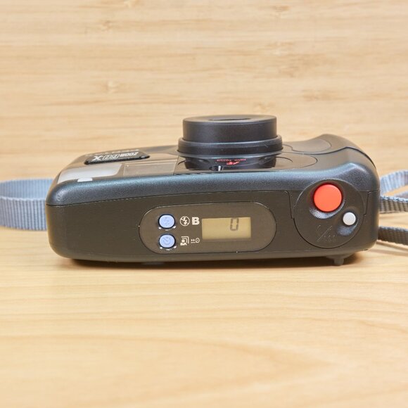 Pentax Zoom 60X Point and Shoot 35mm Film Camera, Made in Japan - Picture 5 of 9